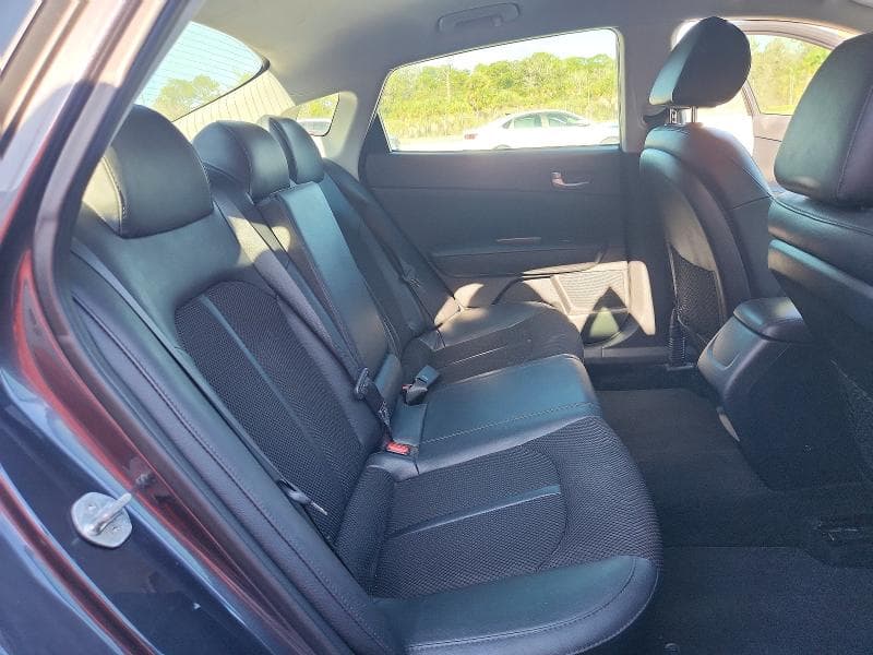 2019 KIA OPTIMA S 10