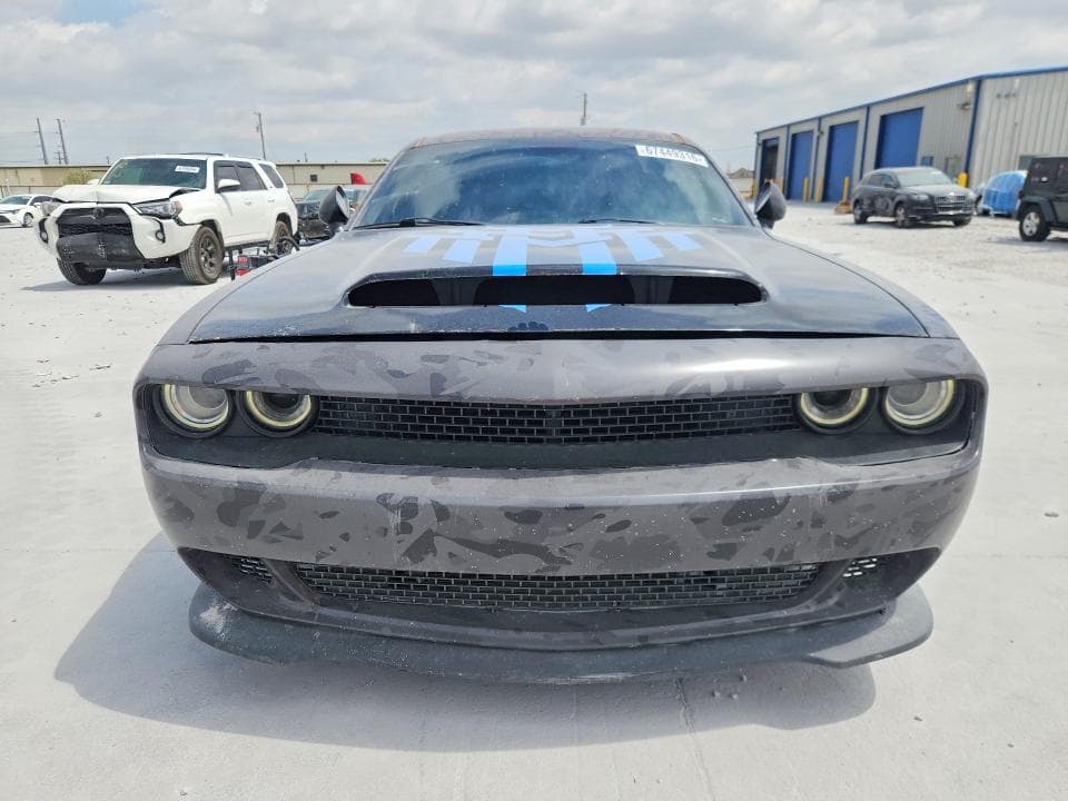 2017 DODGE CHALLENGER SXT 5