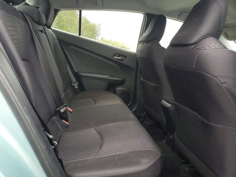 2017 TOYOTA PRIUS THREE 11