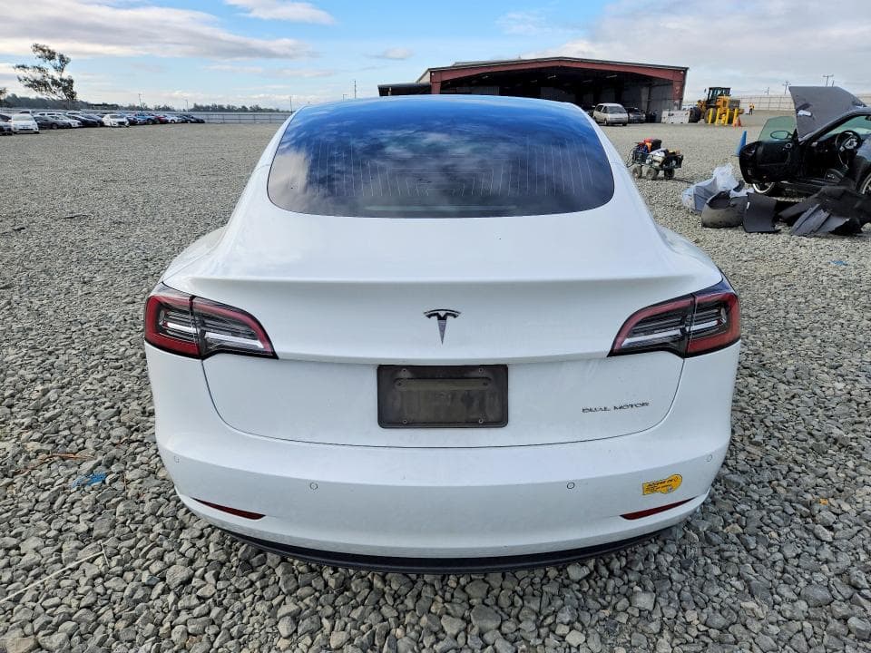 2019 TESLA MODEL 3 6