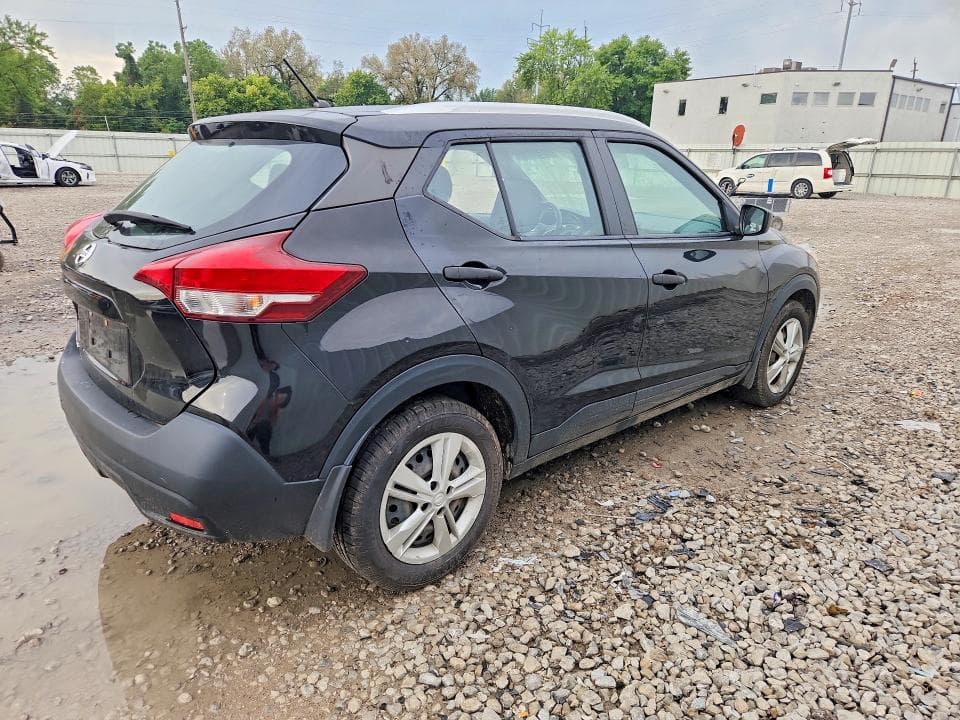 2019 NISSAN KICKS S 3
