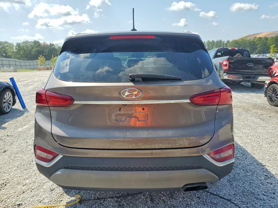 2019 HYUNDAI SANTA FE SE 6