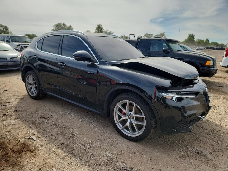 2019 ALFA ROMEO STELVIO TI 4