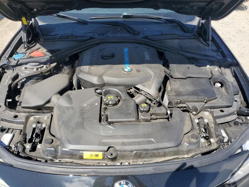 2017 BMW 330E 11