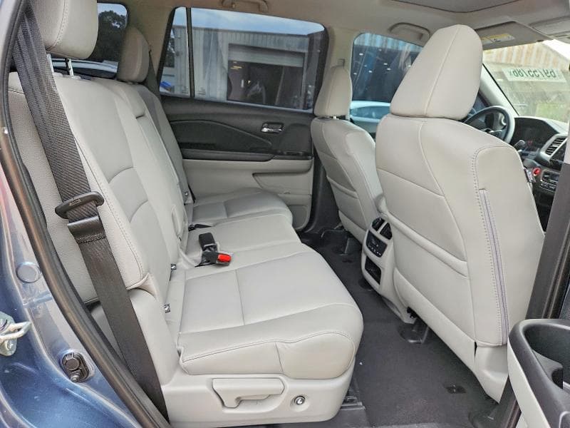 2017 HONDA PILOT EXL 11