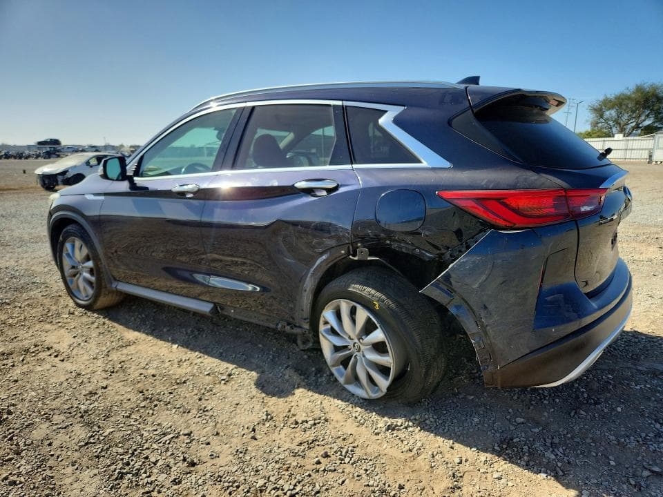 2019 INFINITI QX50 LUXE 2