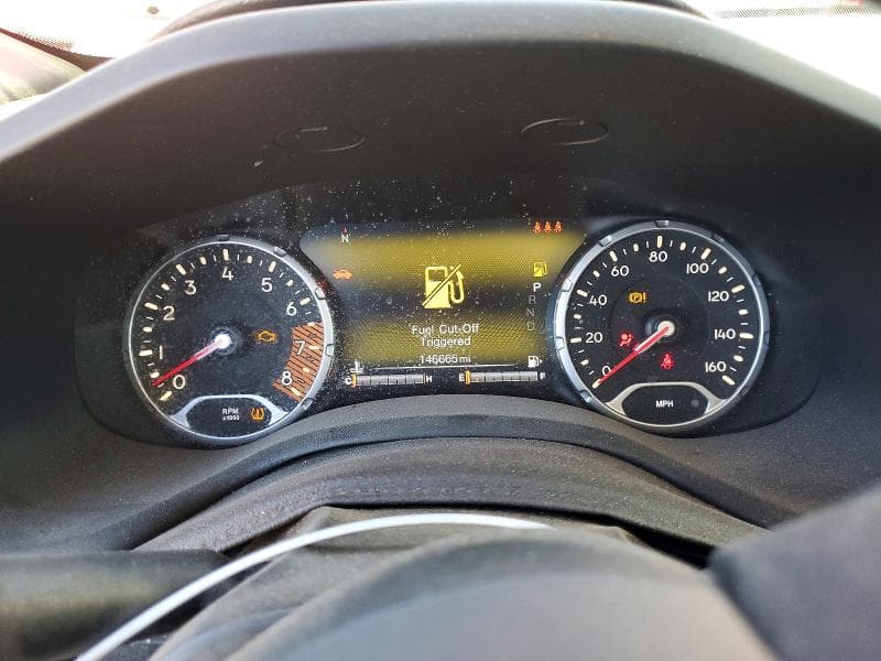 2019 JEEP RENEGADE TRAILHAWK 9