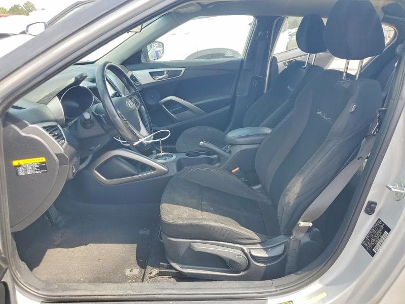 2017 HYUNDAI VELOSTER BASE 7