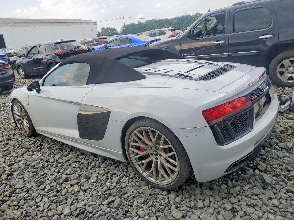 2020 AUDI R8 2
