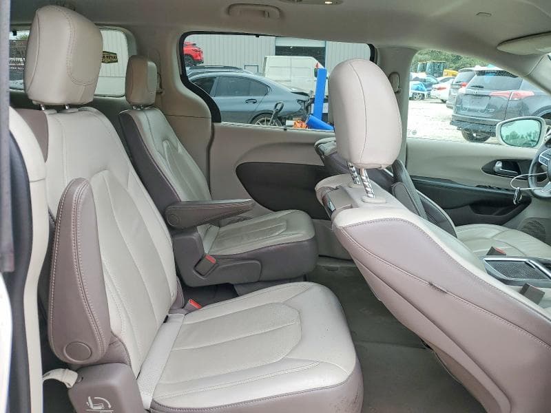 2017 CHRYSLER PACIFICA TOURING L PLUS 11