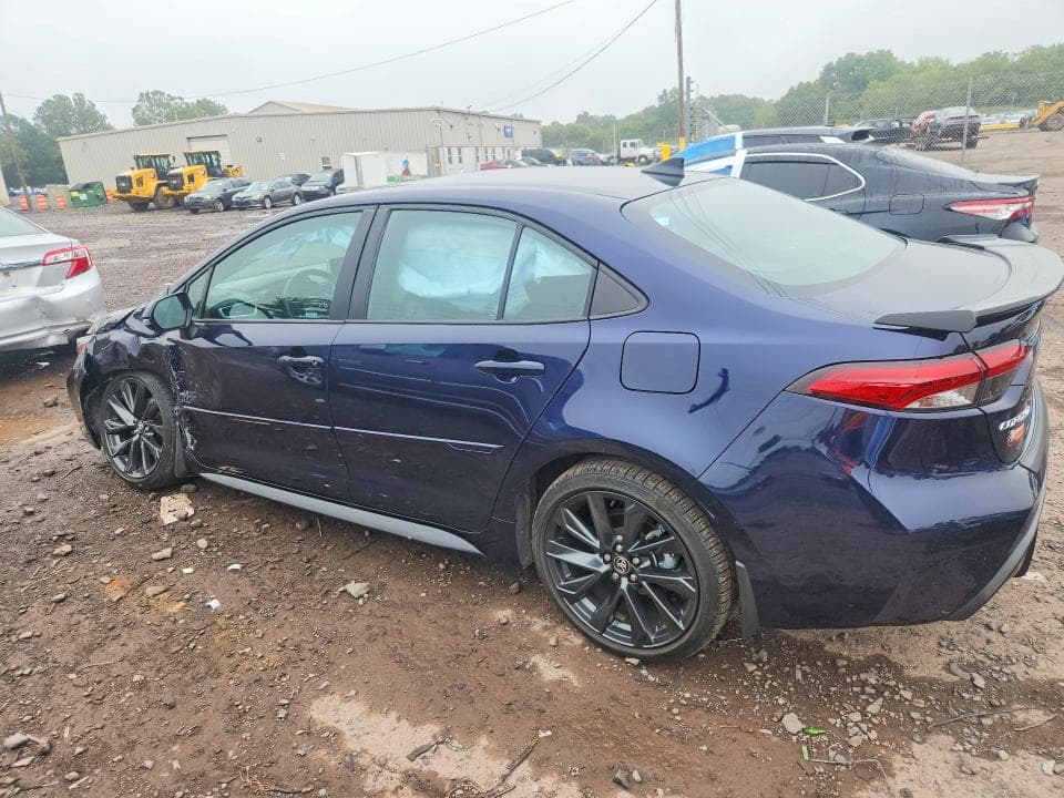 2025 TOYOTA COROLLA XSE 2