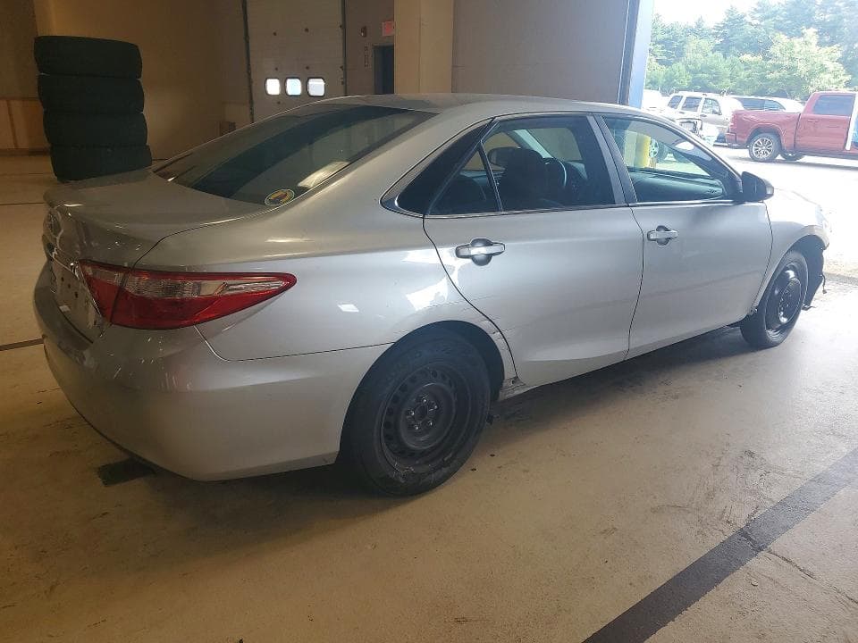 2017 TOYOTA CAMRY LE 3