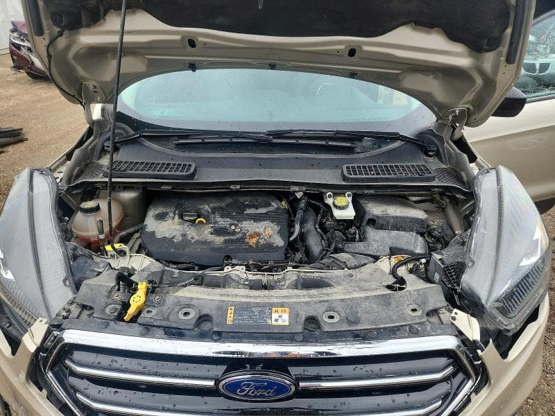 2018 FORD ESCAPE SE 11