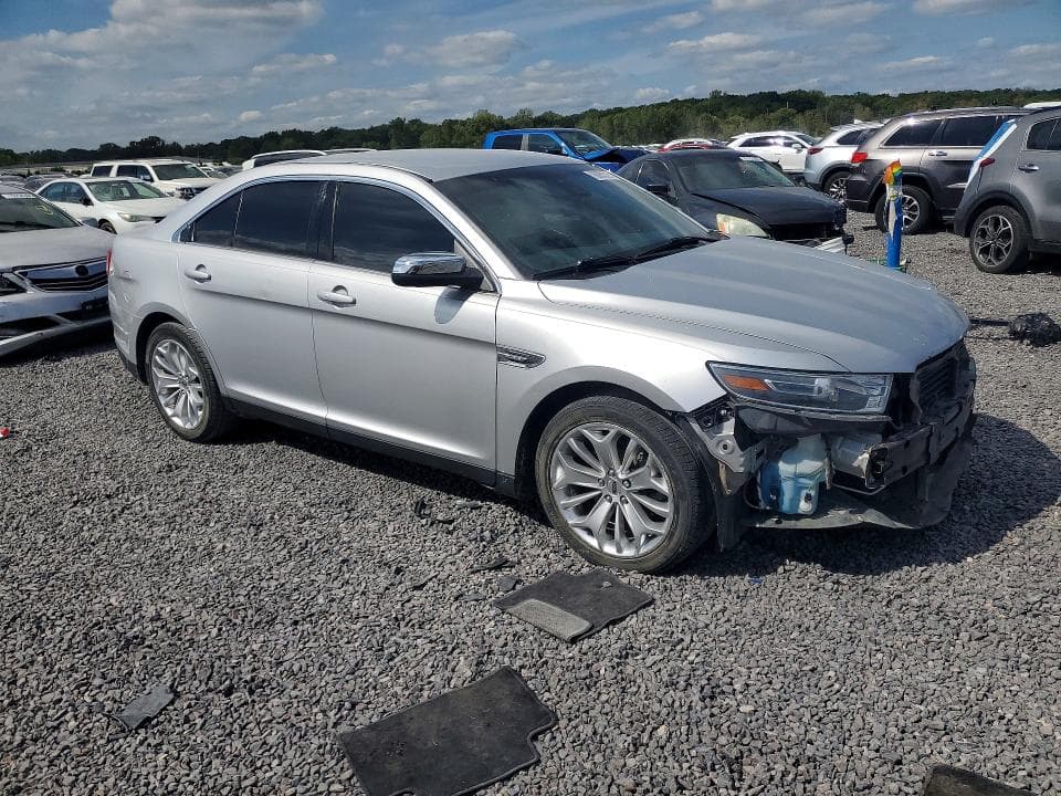 2018 FORD TAURUS LIMITED 4