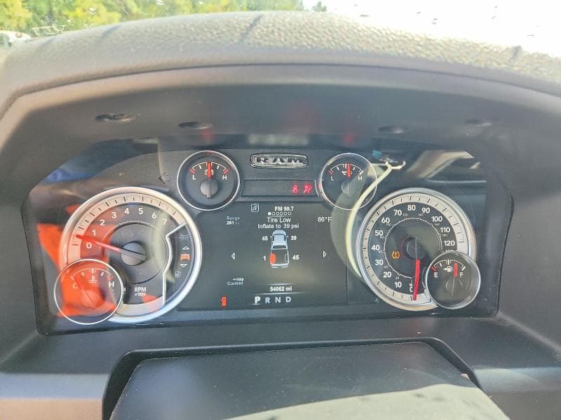2018 RAM 1500 SLT 9