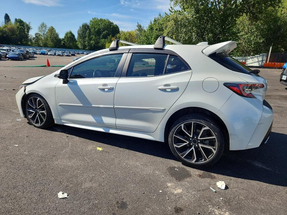 2019 TOYOTA COROLLA HATCHBACK XSE 2