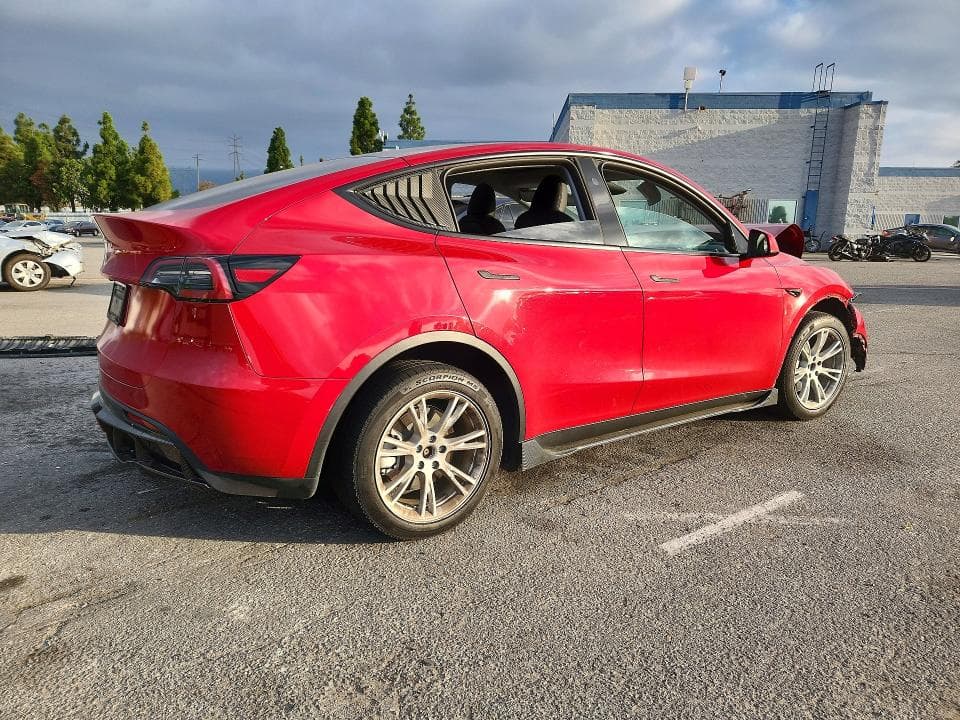 2023 TESLA MODEL Y 3