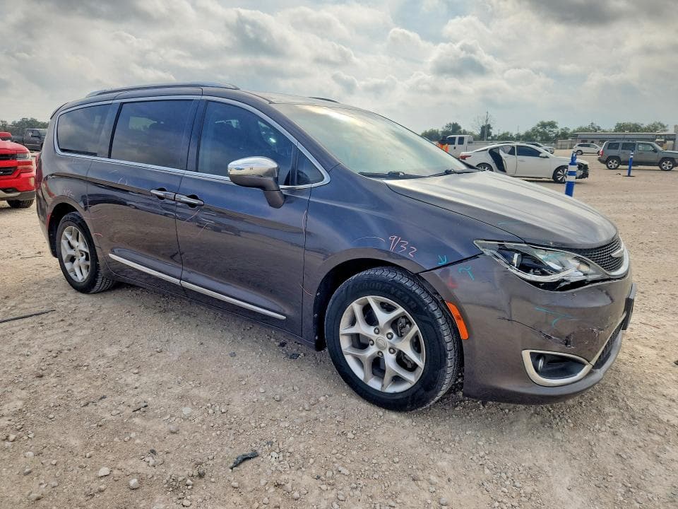 2020 CHRYSLER PACIFICA LIMITED 4