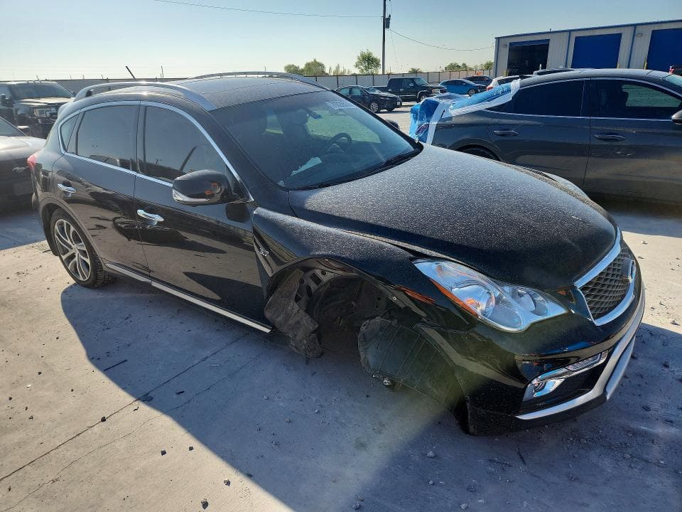 2017 INFINITI QX50 BASE 4