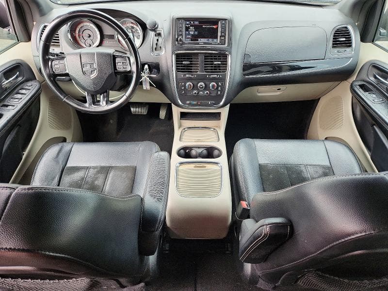 2017 DODGE GRAND CARAVAN SXT 8