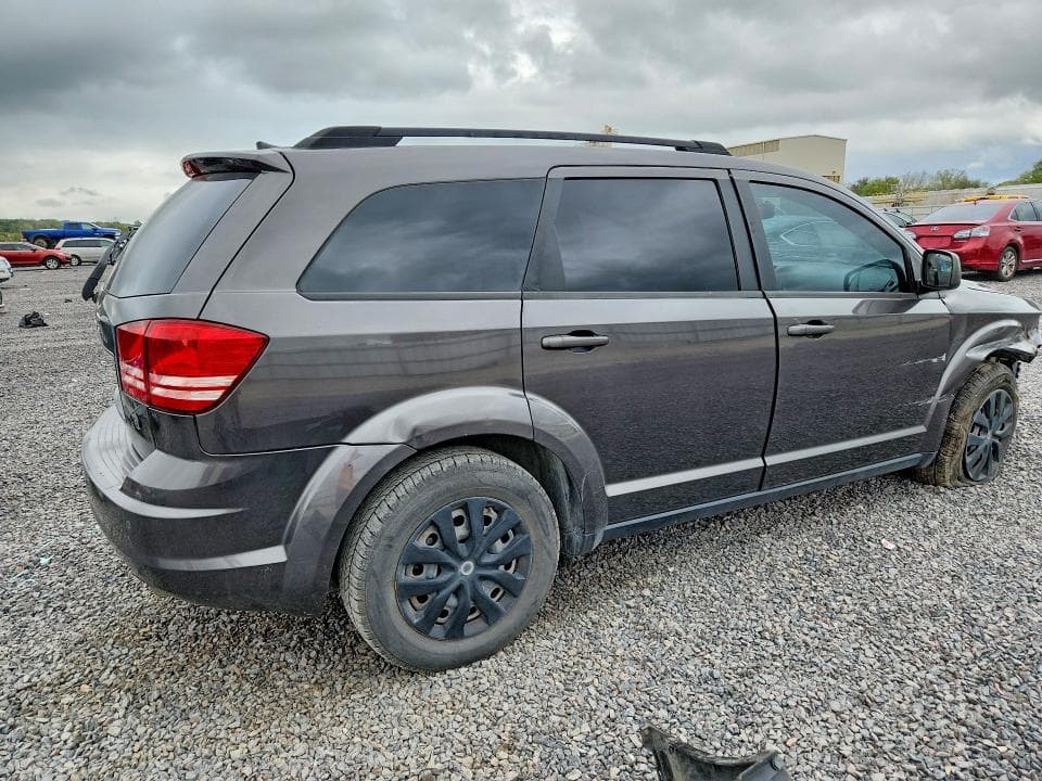 2020 DODGE JOURNEY SE 3