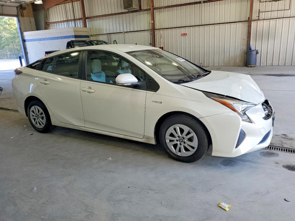 2017 TOYOTA PRIUS TWO 4