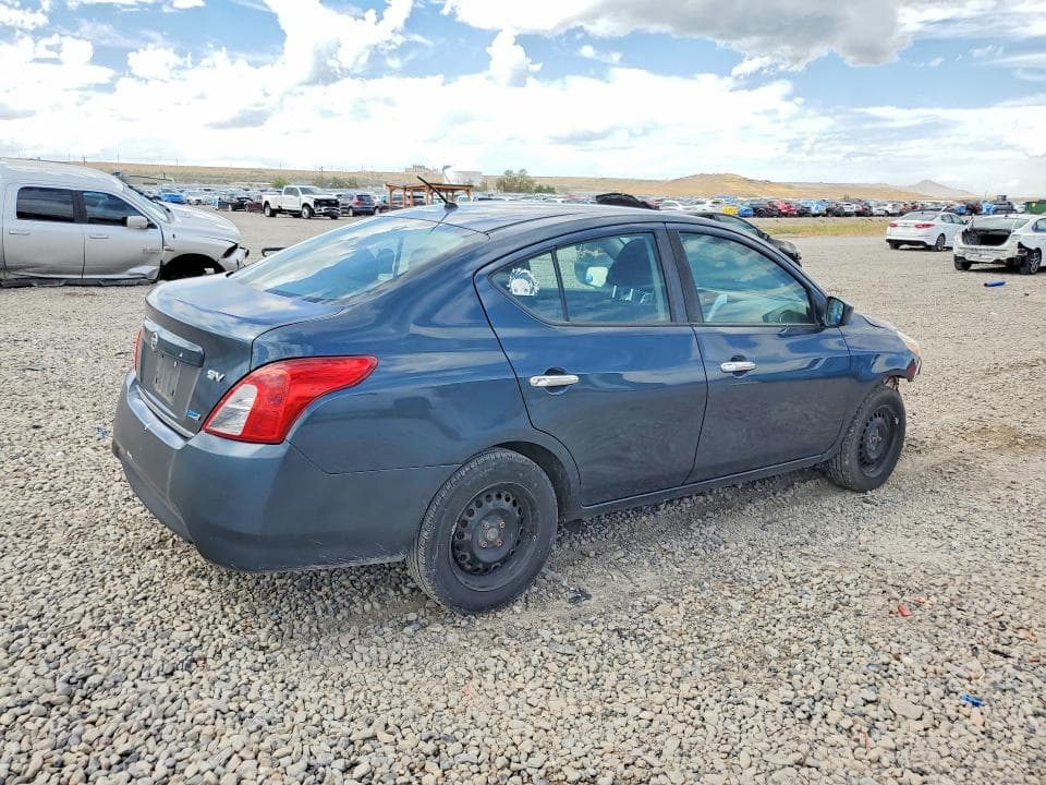 2017 NISSAN VERSA 1.6 SV 3