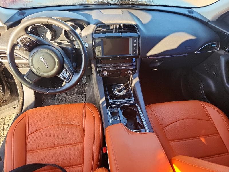 2018 JAGUAR F-PACE PREMIUM 8