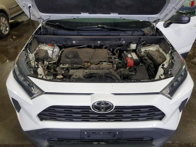 2020 TOYOTA RAV4 LE 11
