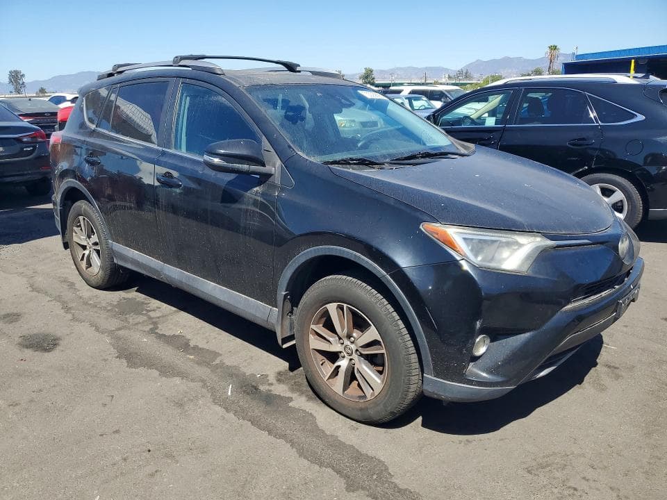 2018 TOYOTA RAV4 XLE 4