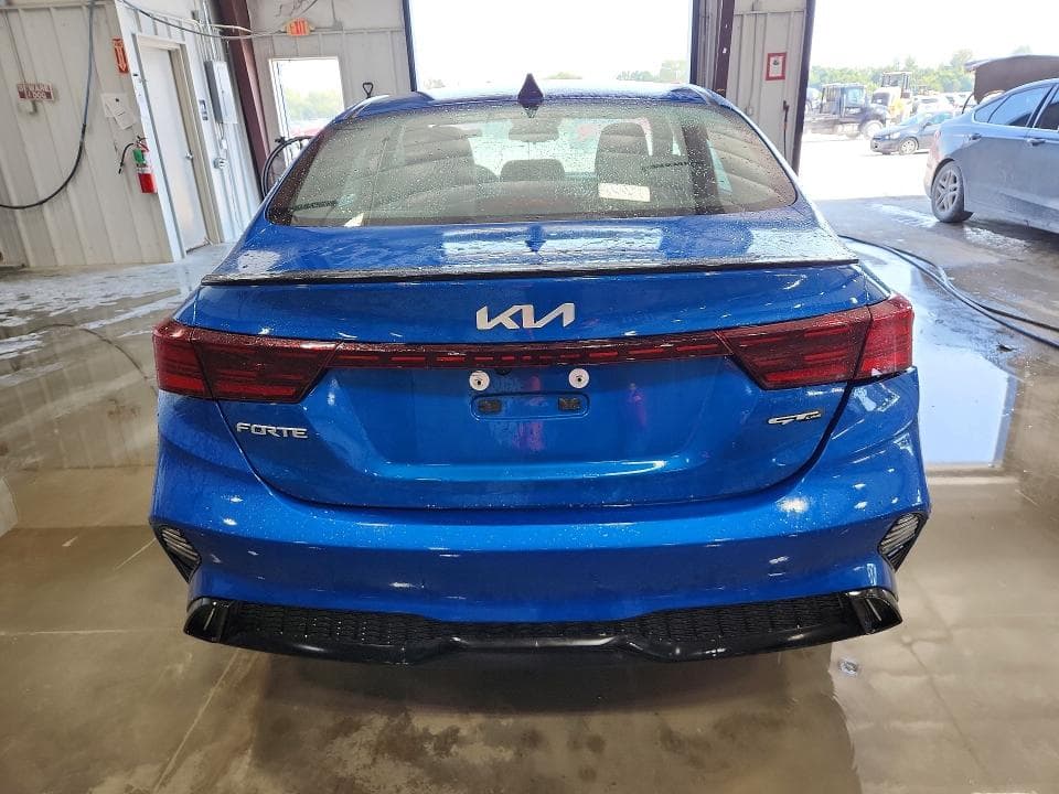 2023 KIA FORTE GT LINE 6