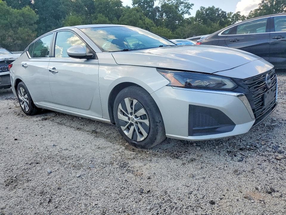 2023 NISSAN ALTIMA S 4