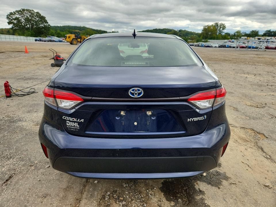 2021 TOYOTA COROLLA LE 6