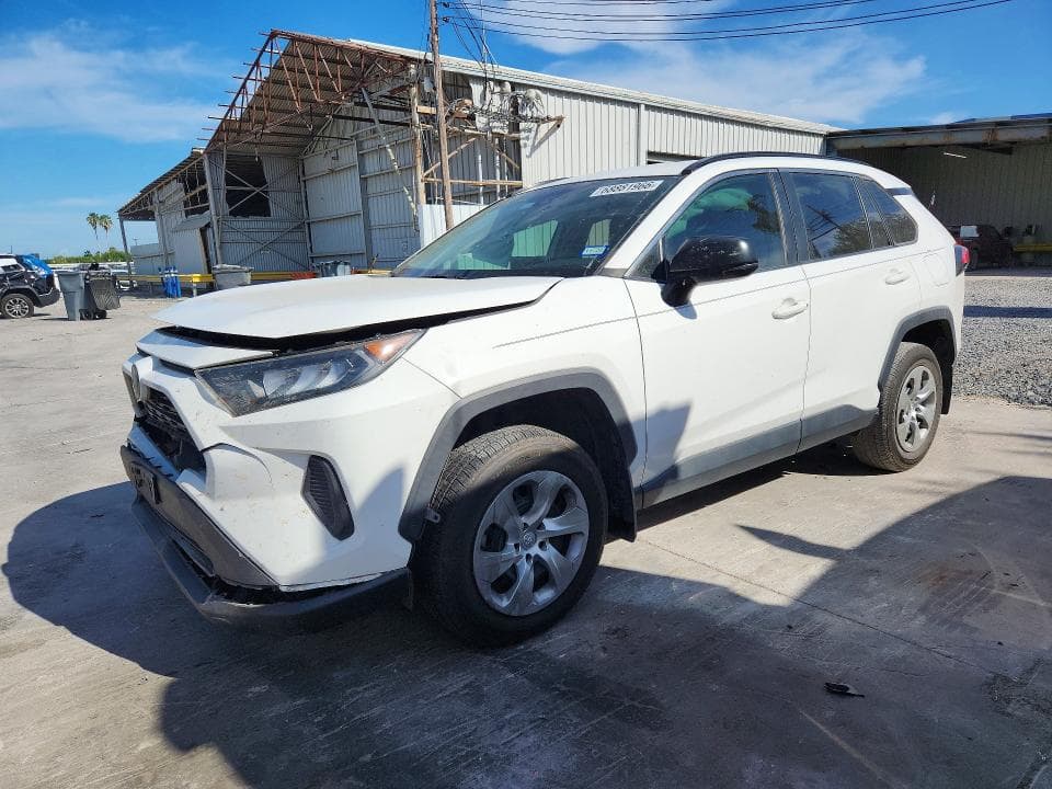 2020 TOYOTA RAV4 LE