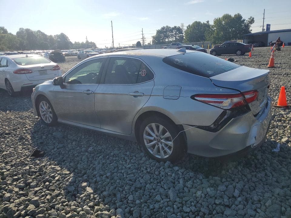 2020 TOYOTA CAMRY LE 2