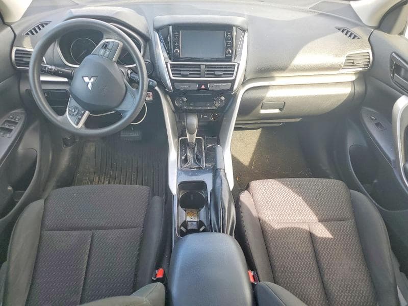 2018 MITSUBISHI ECLIPSE CROSS ES 8
