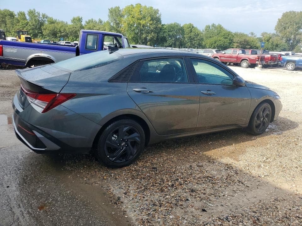 2026 HYUNDAI ELANTRA SEL SPORT 3