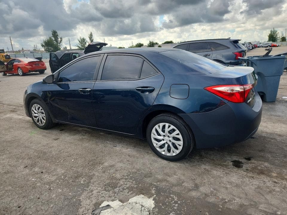 2018 TOYOTA COROLLA LE 2