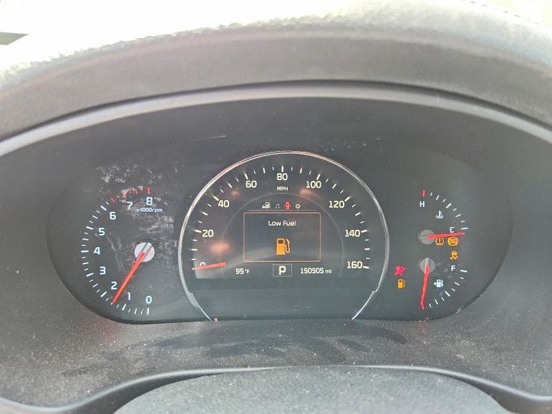 2017 KIA SORENTO LX V6 9