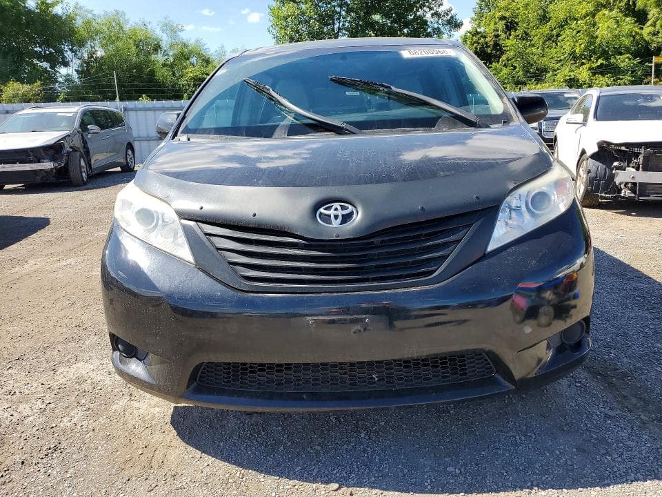 2017 TOYOTA SIENNA L 7-PASSENGER 5