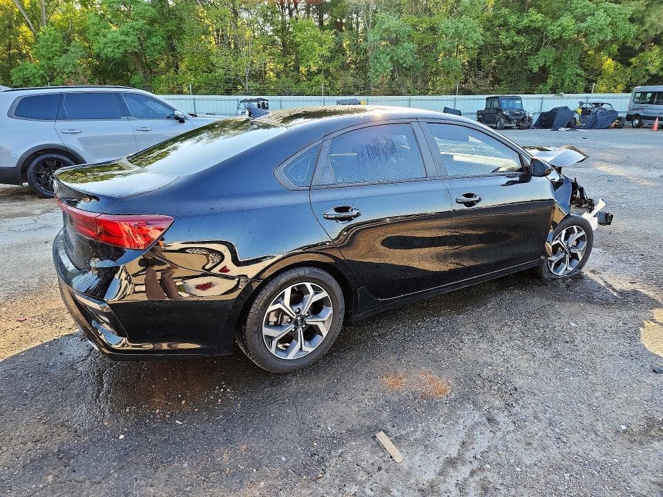 2021 KIA FORTE LXS 3