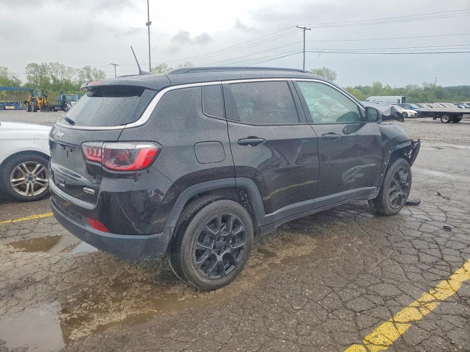 2022 JEEP COMPASS LATITUDE LUX 3