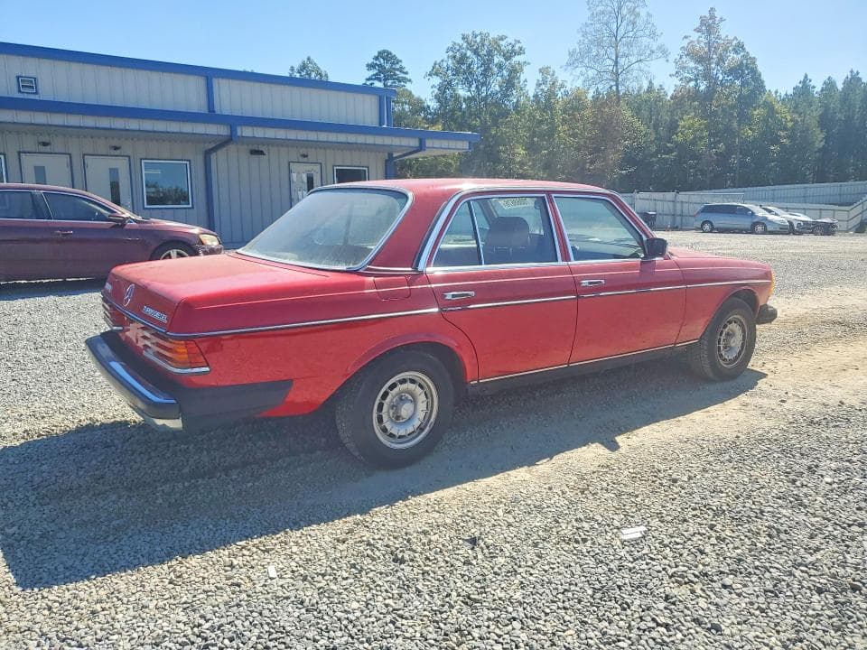 1983 MERCEDES-BENZ 300 DT 3