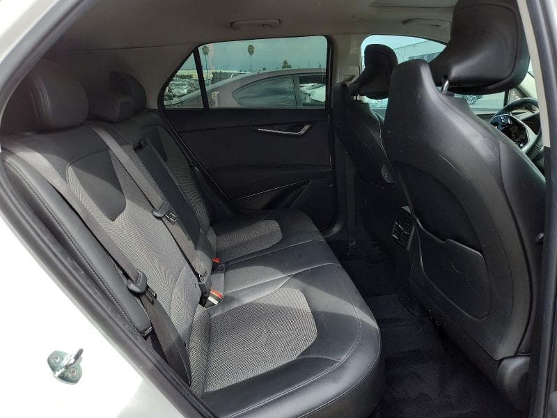 2023 KIA NIRO EX 10