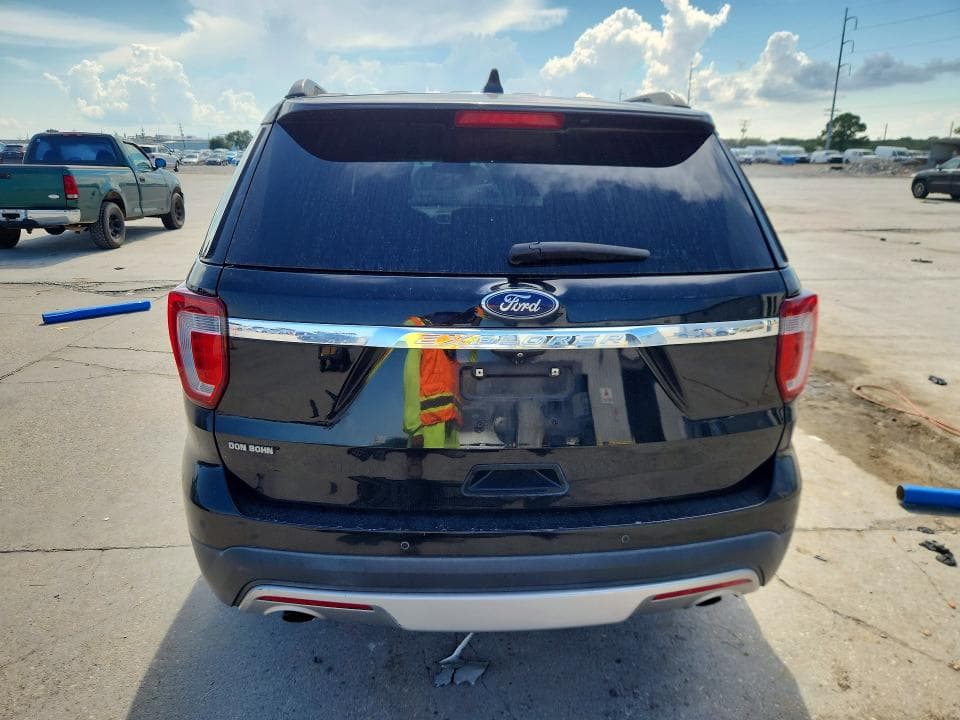 2017 FORD EXPLORER XLT 6