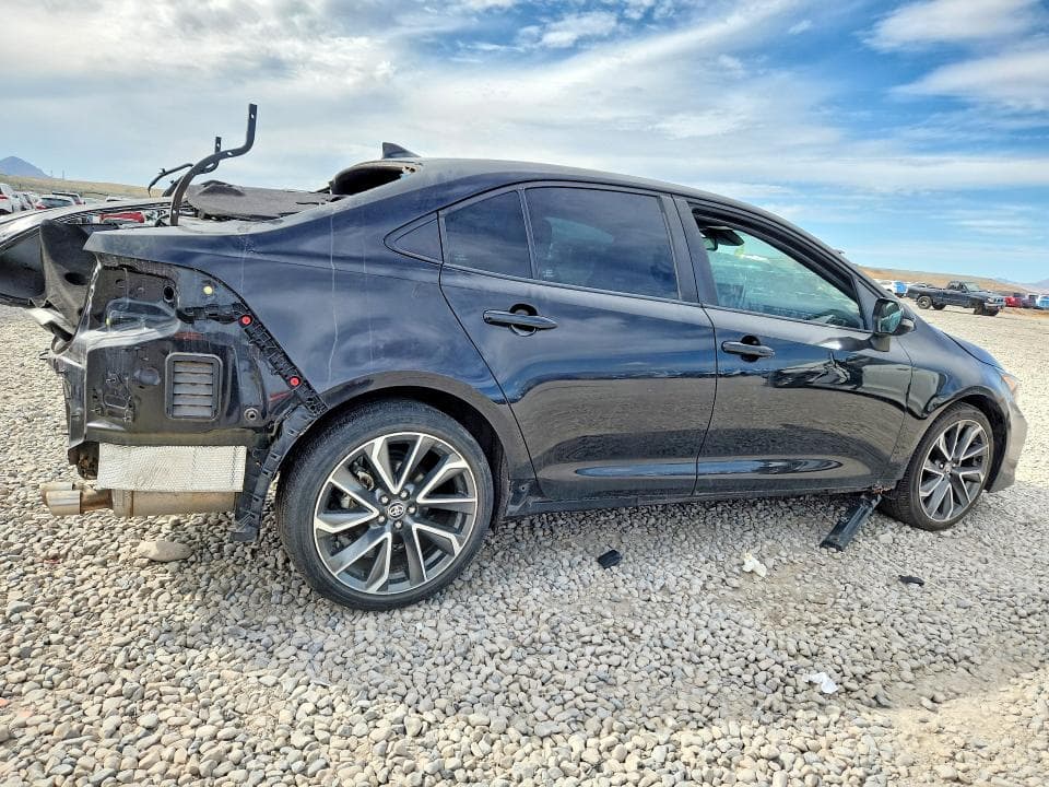 2021 TOYOTA COROLLA SE 3