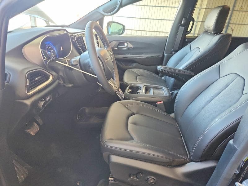 2027 CHRYSLER PACIFICA SELECT 7