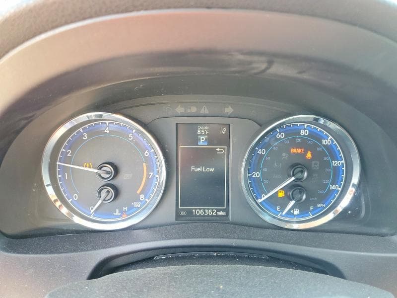 2018 TOYOTA COROLLA SE 9