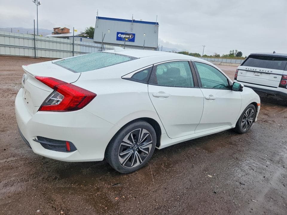 2017 HONDA CIVIC EX 3