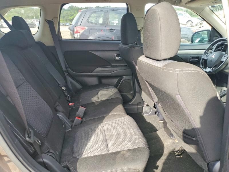 2017 MITSUBISHI OUTLANDER SE 11